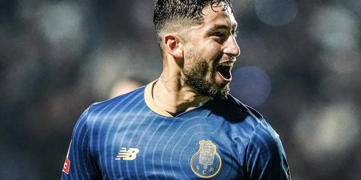 Alan Varela con la camiseta del Porto.