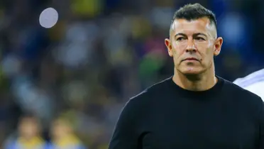 Almirón le hace la vida imposible a Boca.