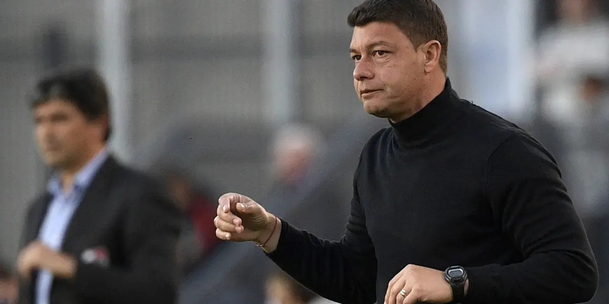 Ante Banfield en la Bombonera fue la peor presentación de Battaglia