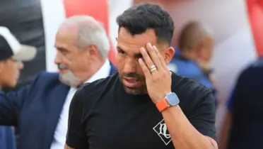 Carlos Tévez en el estadio de Independiente.
