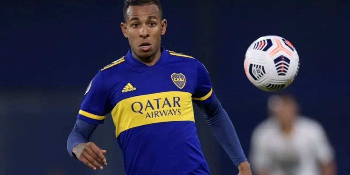 Durante el segundo tiempo del partido de ayer, Battaglia movió el banco e ingresó Villa pero no pudo ser el héroe