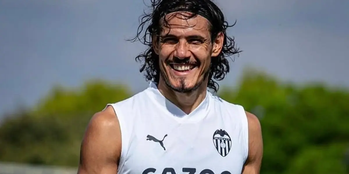 Edinson Cavani reveló que no jugará en Europa y lo que falta para que se ponga la camiseta de Boca Juniors.