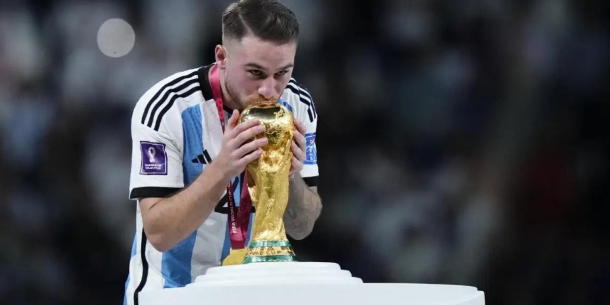 El volante con pasado en Boca Juniors es pretendido por todo el fútbol europeo.