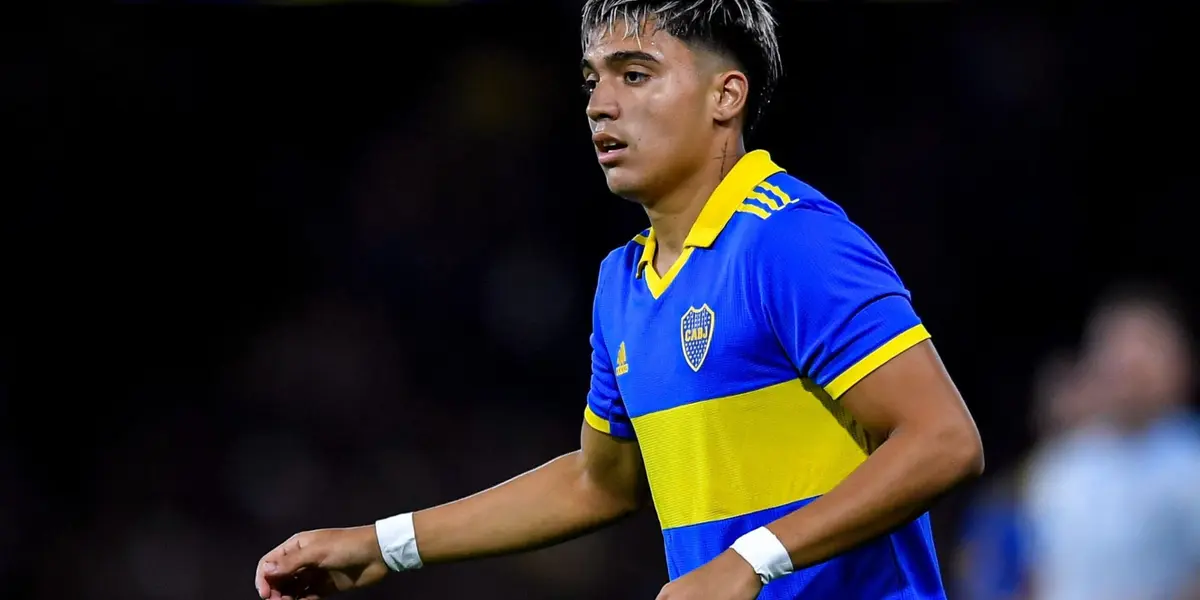 Exequiel Zeballos en pleno partido de Boca.