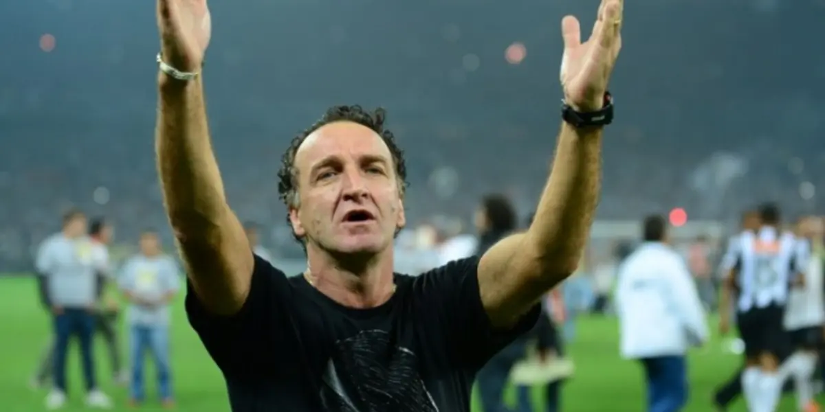 La busqueda del nuevo técnico de Boca cruza fronteras y Cuca afirmó que recibió un llamado de Juan Román Riquelme.