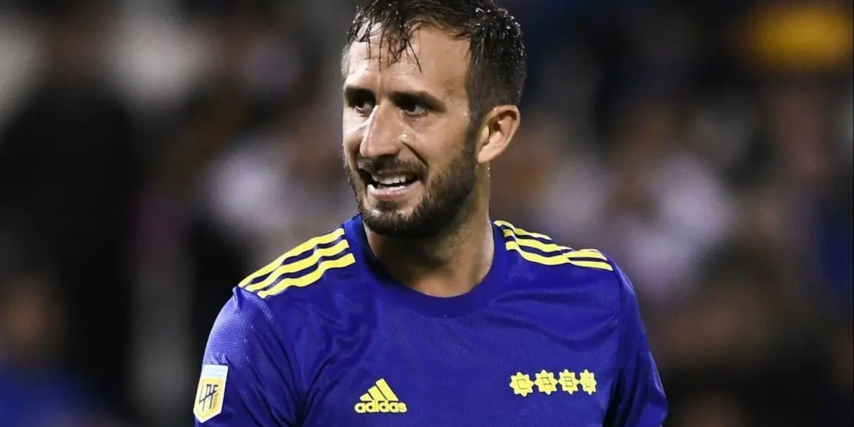 Luego de haber sido relegado de manera sorpresiva del once titular en el clásico ante San Lorenzo, el capitán de Boca habría decidido abandonar la institución.