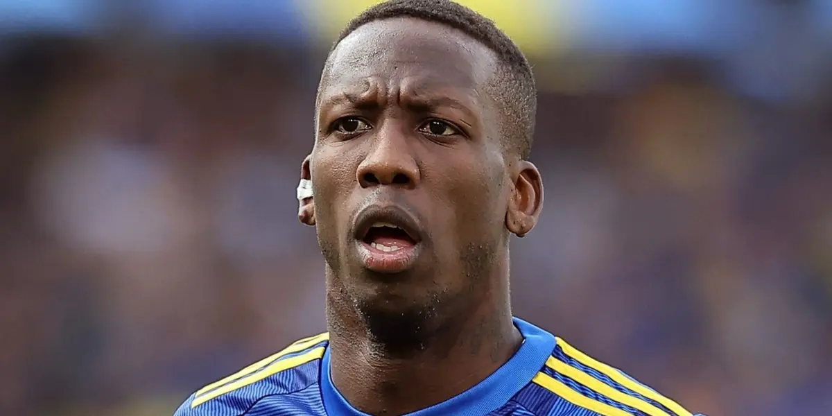 Luis Advíncula jugando en Boca Juniors (Clarín)