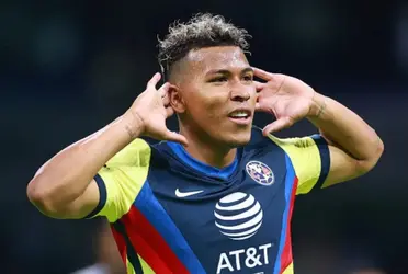 Roger Martínez cambió de opinión y ahora hace lo que sea para vestir la camiseta de Boca Juniors.