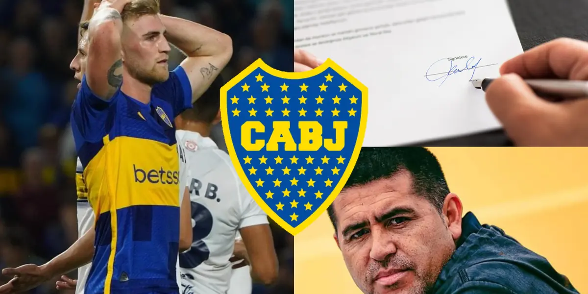 Valentini agarrándose la cabeza junto a Juan Román Riquelme.